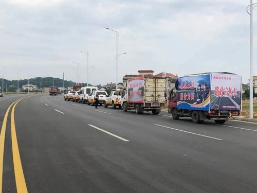 路警聯(lián)合出擊 最近幾天,湘潭多臺貨運(yùn)車輛被查