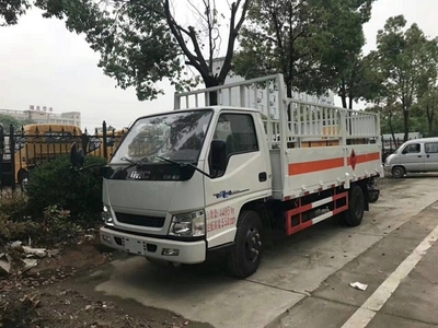 東風(fēng)液化氣體運輸車價格_江淮液燃液體運輸車多少錢一輛防爆車