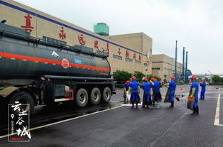 谷城新聞網(wǎng) 谷城開(kāi)展道路危險(xiǎn)貨物運(yùn)輸應(yīng)急救援演練